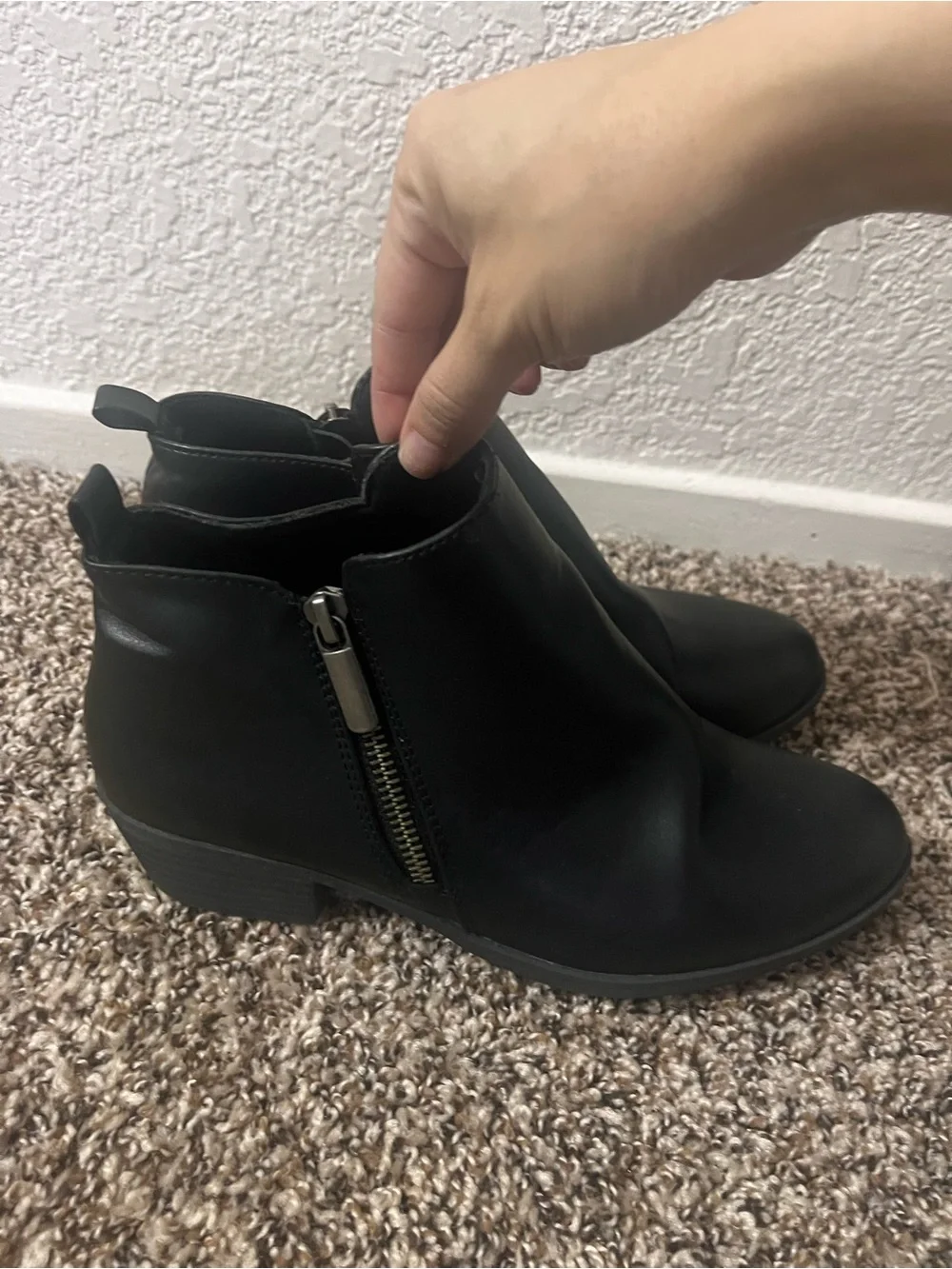 Men's Black Leather Chelsea Boots - Classic Slip-On Ankle Boots